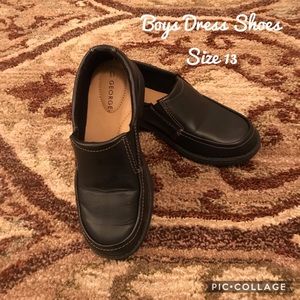 Boys Black Dress Shoes. Size 13.
